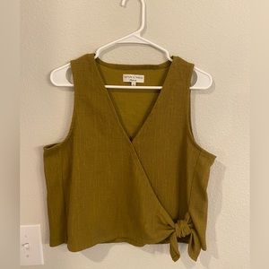 Madewell crop top with side tie!